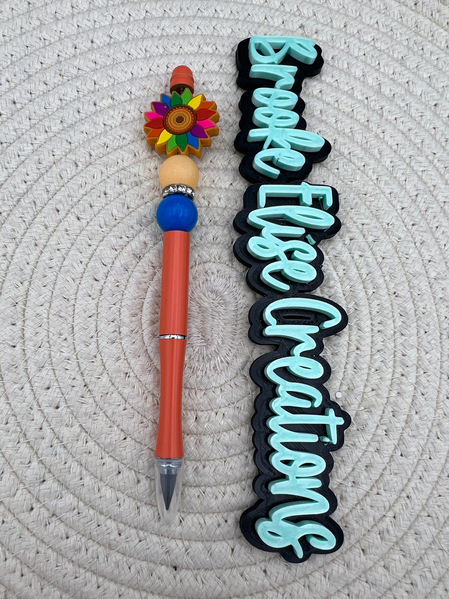Rainbow flower everlasting pencil